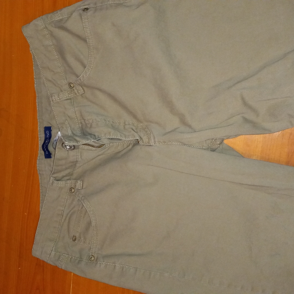 Army green denim crops